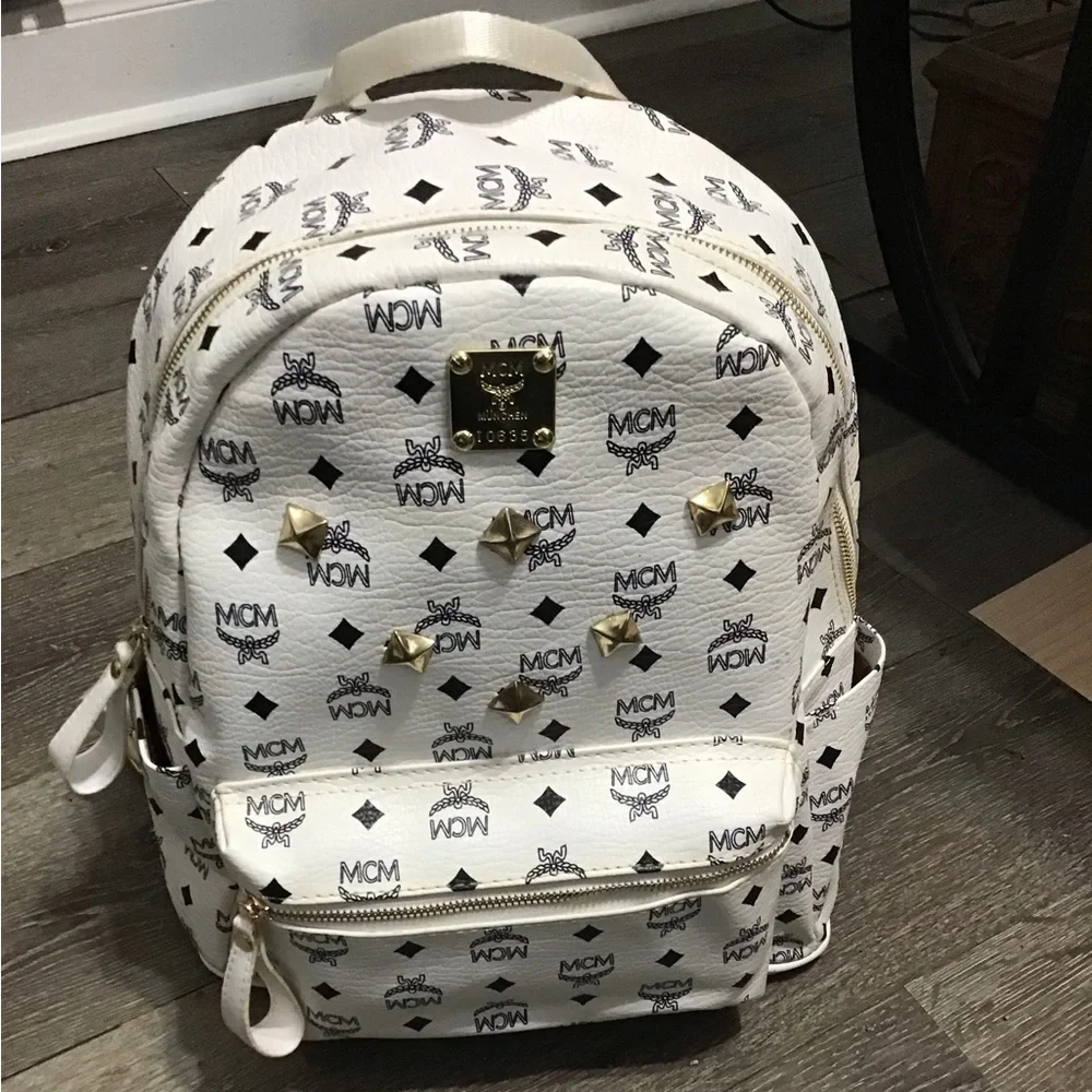 MCM Sneakers